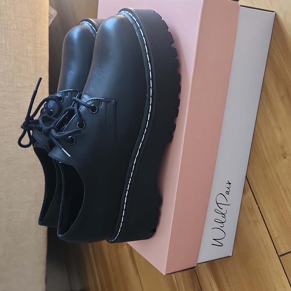 Shoe